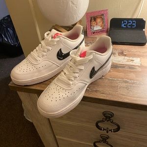 Brand new pair of nikes